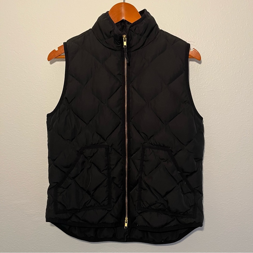 JCREW | DOWN | PUFFER VEST | SIZE MEDIUM - Picture 2 of 6